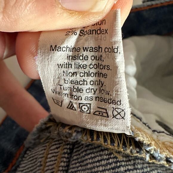 💥J.Crew Cut-off Denim Stretch Jean Shorts Women’s size 4, frayed hem - Picture 9 of 9